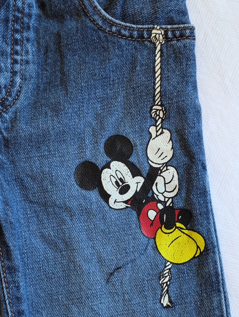 Baby Gap Boys Disney Mickey Mouse Bundle 5T Jeans Shirt Lot H&M Goofy - Picture 5 of 16